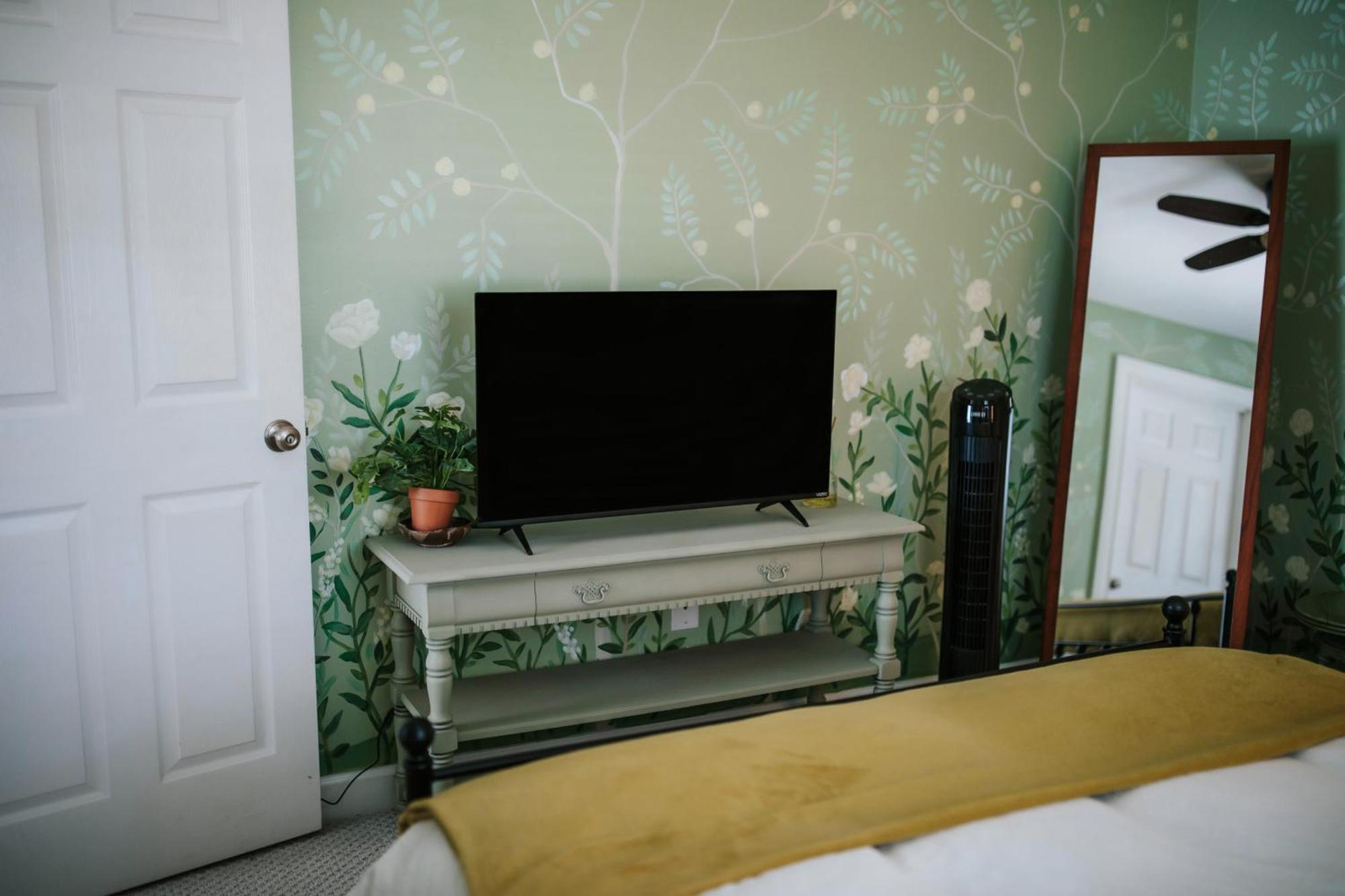 Cozy Cottage - Walk To Campus, Stadium, Downtown Athens Bagian luar foto